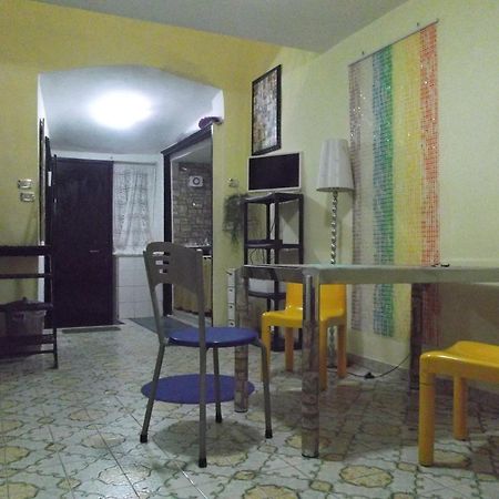 Villa Monolocale Fronte Strada Napoli Centro Storico Extérieur photo